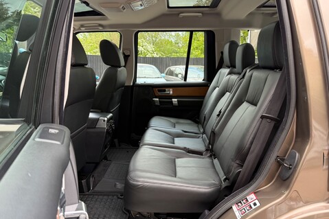 Land Rover Discovery 4 SDV6 HSE -2 OWNERS -FULL SERVICE HISTORY -CAMBELT CHANGED 17