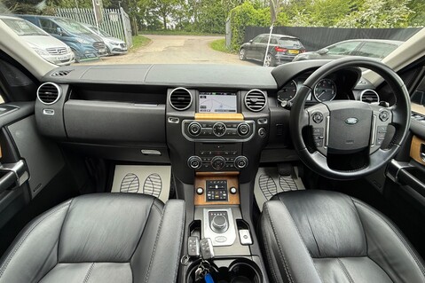 Land Rover Discovery 4 SDV6 HSE -2 OWNERS -FULL SERVICE HISTORY -CAMBELT CHANGED 12