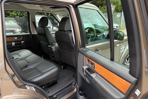 Land Rover Discovery 4 SDV6 HSE -2 OWNERS -FULL SERVICE HISTORY -CAMBELT CHANGED 34