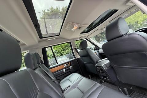 Land Rover Discovery 4 SDV6 HSE -2 OWNERS -FULL SERVICE HISTORY -CAMBELT CHANGED 38