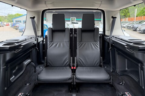 Land Rover Discovery 4 SDV6 HSE -2 OWNERS -FULL SERVICE HISTORY -CAMBELT CHANGED 16