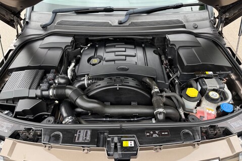 Land Rover Discovery 4 SDV6 HSE -2 OWNERS -FULL SERVICE HISTORY -CAMBELT CHANGED 67