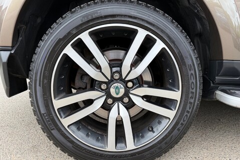 Land Rover Discovery 4 SDV6 HSE -2 OWNERS -FULL SERVICE HISTORY -CAMBELT CHANGED 71