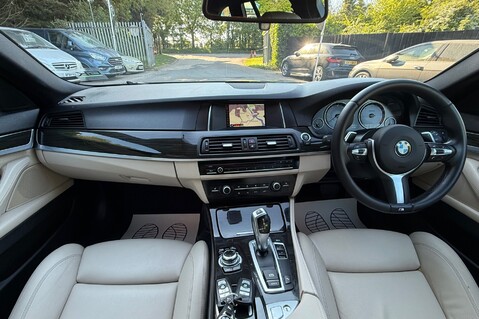 BMW 5 Series 520D M SPORT TOURING - ULEZ COMPLIANT -  2 OWNERS -  SERVICE HISTORY 12