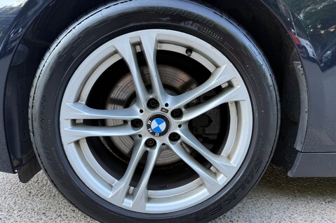 BMW 5 Series 520D M SPORT TOURING - ULEZ COMPLIANT -  2 OWNERS -  SERVICE HISTORY 60