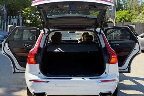 Volvo XC60 T8 TWIN ENGINE INSCRIPTION PRO AWD -BLIS -360 CAMERA -B&W -XENIUM PACK 22