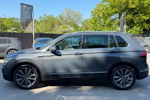 Volkswagen Tiguan ELEGANCE TDI 4MOTION DSG - VW SERVICE PLAN TILL DEC 2028 -WARRANTY DEC 2026 8