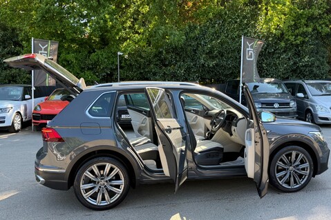 Volkswagen Tiguan ELEGANCE TDI 4MOTION DSG - VW SERVICE PLAN TILL DEC 2028 -WARRANTY DEC 2026 18