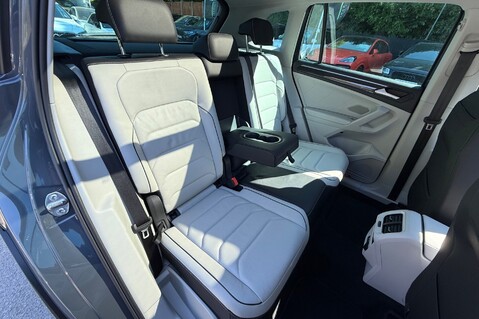 Volkswagen Tiguan ELEGANCE TDI 4MOTION DSG - VW SERVICE PLAN TILL DEC 2028 -WARRANTY DEC 2026 33