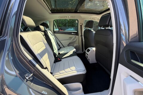 Volkswagen Tiguan ELEGANCE TDI 4MOTION DSG - VW SERVICE PLAN TILL DEC 2028 -WARRANTY DEC 2026 34