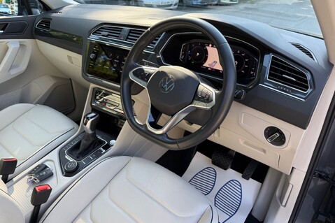 Volkswagen Tiguan ELEGANCE TDI 4MOTION DSG - VW SERVICE PLAN TILL DEC 2028 -WARRANTY DEC 2026 14
