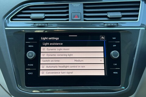 Volkswagen Tiguan ELEGANCE TDI 4MOTION DSG - VW SERVICE PLAN TILL DEC 2028 -WARRANTY DEC 2026 52