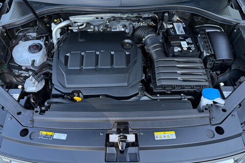 Volkswagen Tiguan ELEGANCE TDI 4MOTION DSG - VW SERVICE PLAN TILL DEC 2028 -WARRANTY DEC 2026 67
