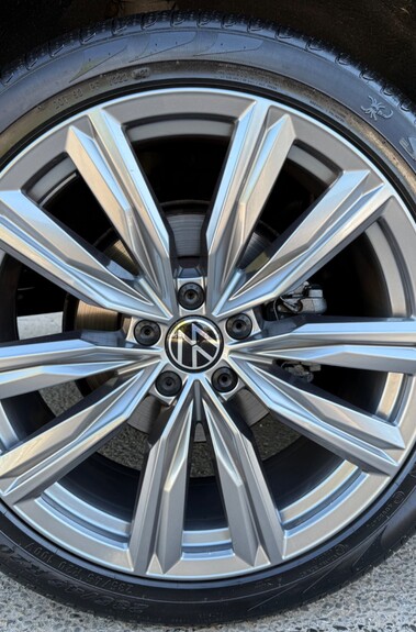 Volkswagen Tiguan ELEGANCE TDI 4MOTION DSG - VW SERVICE PLAN TILL DEC 2028 -WARRANTY DEC 2026 