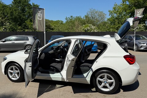 BMW 1 Series 116D SE - 2 OWNERS - BMW MAIN DEALER SERVICE HISTORY  19