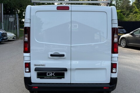 Renault Trafic SL28 SPORT EDC ENERGY DCI AUTOMATIC - NO VAT -1 OWNER -BLUETOOTH-P/SENSORS 8