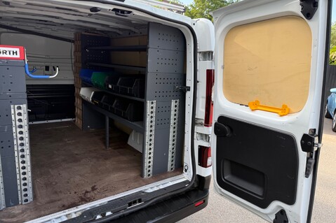 Renault Trafic SL28 SPORT EDC ENERGY DCI AUTOMATIC - NO VAT -1 OWNER -BLUETOOTH-P/SENSORS 38