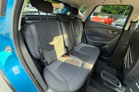 Renault Captur DYNAMIQUE S NAV DCI AUTOMATIC - £20 ROAD TAX - ULEZ FREE  15