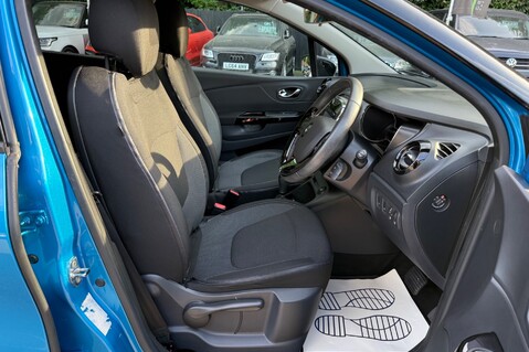 Renault Captur DYNAMIQUE S NAV DCI AUTOMATIC - £20 ROAD TAX - ULEZ FREE  13