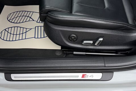 Audi S4 S4 AVANT QUATTRO -B&O -CAMERA -SUPERSPORTS SEATS - AUDI SERVICE PLAN 28