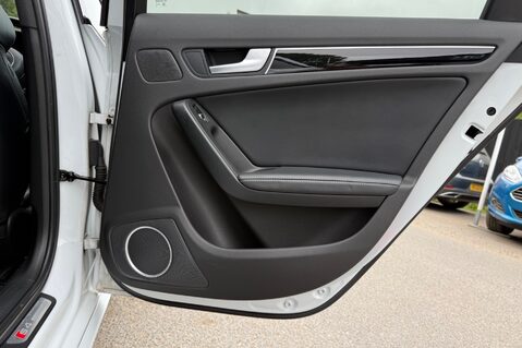 Audi S4 S4 AVANT QUATTRO -B&O -CAMERA -SUPERSPORTS SEATS - AUDI SERVICE PLAN 34