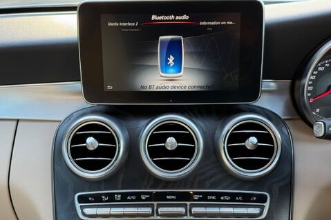 Mercedes-Benz C Class C 250 D AMG LINE PREMIUM PLUS -HEAD UP DISPLAY -INTELLIGENT HEADLIGHTS -19S 43