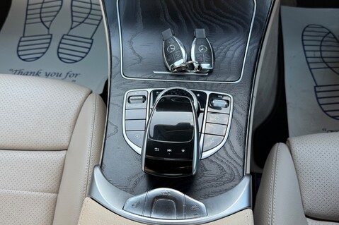Mercedes-Benz C Class C 250 D AMG LINE PREMIUM PLUS -HEAD UP DISPLAY -INTELLIGENT HEADLIGHTS -19S 17
