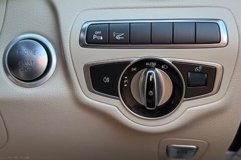 Mercedes-Benz C Class C 250 D AMG LINE PREMIUM PLUS -HEAD UP DISPLAY -INTELLIGENT HEADLIGHTS -19S 50