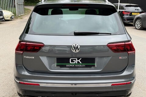 Volkswagen Tiguan R LINE TDI BMT 4MOTION DSG -RARE LEATHER -TOWBAR -10 SERVICES INC CAMBELT 8