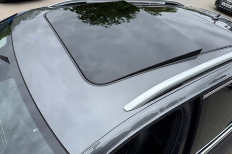 Volkswagen Tiguan R LINE TDI BMT 4MOTION DSG -RARE LEATHER -TOWBAR -10 SERVICES INC CAMBELT 20