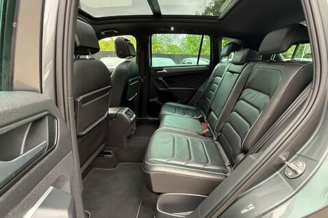 Volkswagen Tiguan R LINE TDI BMT 4MOTION DSG -RARE LEATHER -TOWBAR -10 SERVICES INC CAMBELT 18