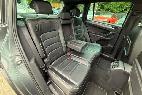 Volkswagen Tiguan R LINE TDI BMT 4MOTION DSG -RARE LEATHER -TOWBAR -10 SERVICES INC CAMBELT 35