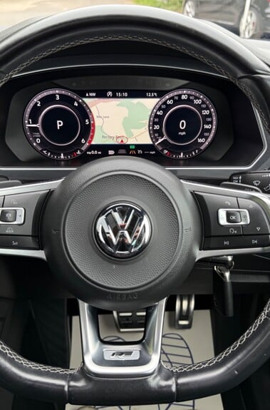 Volkswagen Tiguan R LINE TDI BMT 4MOTION DSG -RARE LEATHER -TOWBAR -10 SERVICES INC CAMBELT 