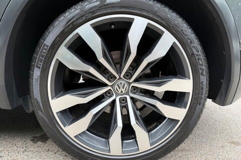 Volkswagen Tiguan R LINE TDI BMT 4MOTION DSG -RARE LEATHER -TOWBAR -10 SERVICES INC CAMBELT 67