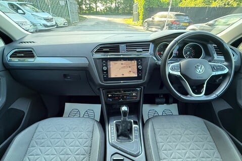 Volkswagen Tiguan LIFE TDI DSG -APPLE CAR PLAY -ADAPTIVE CRUISE CONTROL -1 YEAR VW WARRANTY 13