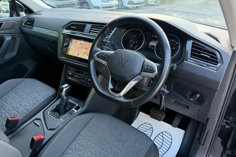 Volkswagen Tiguan LIFE TDI DSG -APPLE CAR PLAY -ADAPTIVE CRUISE CONTROL -1 YEAR VW WARRANTY 14
