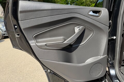 Ford Kuga TITANIUM X EDITION AUTOMATIC - PANORAMIC SUNROOF - SHADOW BLACK 28