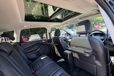 Ford Kuga TITANIUM X EDITION AUTOMATIC - PANORAMIC SUNROOF - SHADOW BLACK 34