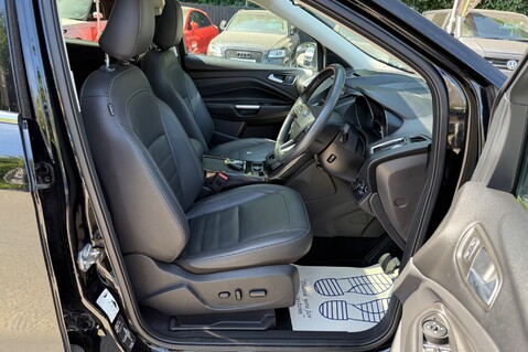 Ford Kuga TITANIUM X EDITION AUTOMATIC - PANORAMIC SUNROOF - SHADOW BLACK 15
