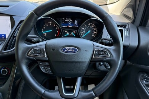 Ford Kuga TITANIUM X EDITION AUTOMATIC - PANORAMIC SUNROOF - SHADOW BLACK 10