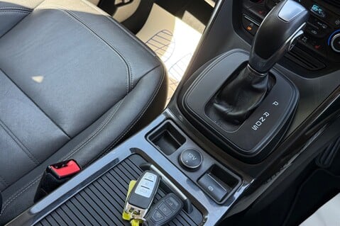 Ford Kuga TITANIUM X EDITION AUTOMATIC - PANORAMIC SUNROOF - SHADOW BLACK 49