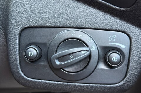 Ford Kuga TITANIUM X EDITION AUTOMATIC - PANORAMIC SUNROOF - SHADOW BLACK 50