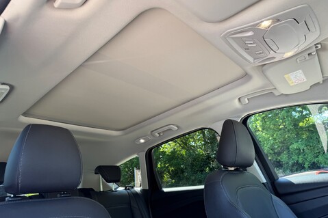 Ford Kuga TITANIUM X EDITION AUTOMATIC - PANORAMIC SUNROOF - SHADOW BLACK 53