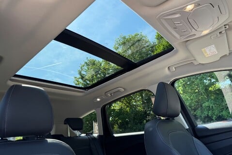 Ford Kuga TITANIUM X EDITION AUTOMATIC - PANORAMIC SUNROOF - SHADOW BLACK 58