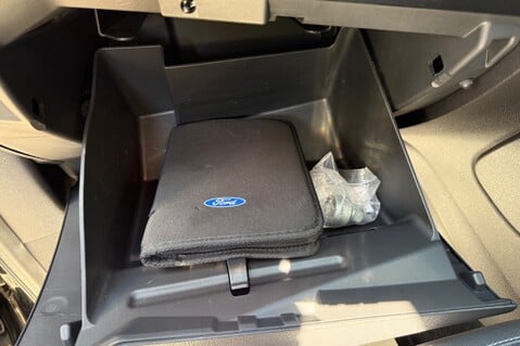 Ford Kuga TITANIUM X EDITION AUTOMATIC - PANORAMIC SUNROOF - SHADOW BLACK 59