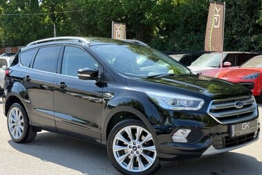Ford Kuga TITANIUM X EDITION AUTOMATIC - PANORAMIC SUNROOF - SHADOW BLACK