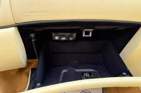 Maserati Coupe V8 GT - PX TO CLEAR - SAME FAMILY OWNED FROM NEW - NEW CLUTCH 44