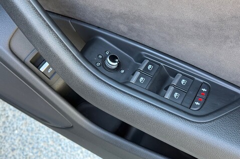 Audi A4 AVANT TFSI S LINE MHEV-TECH PACK -LED HEADLIGHTS -VIRTUAL COCKPIT-APPLE C/P 34