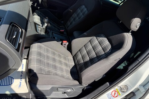 Volkswagen Golf GTD TDI 19