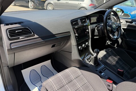 Volkswagen Golf GTD TDI 20